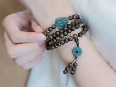  Vòng trầm hương indo 108 hạt mix charm
