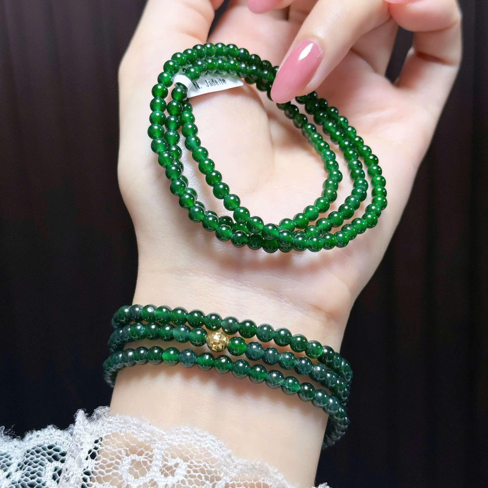  Vòng Ngọc Phỉ Thuý Lục Đế Vương tại Nghệ An